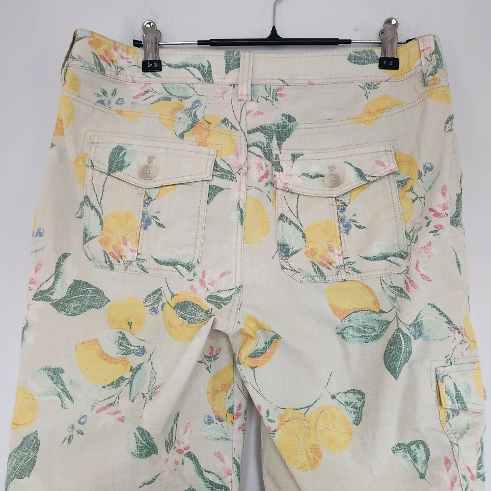 Chicos Pants Cream Yellow Lemon Pink Flower Cargo Cropped Mid Rise Utility 0/4